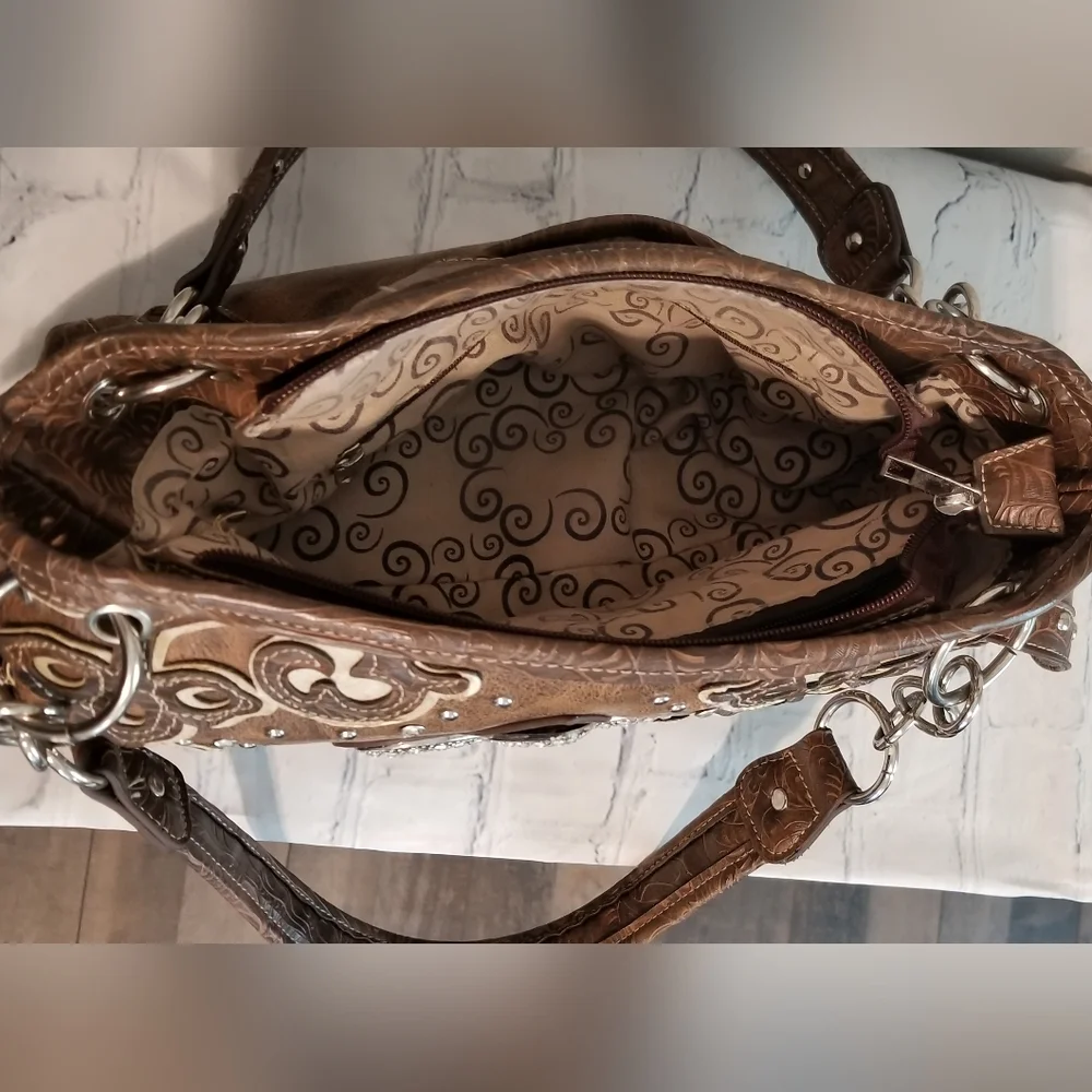 Concealed Carry Fleur De Lis Embellished Handbag - Picture 10 of 12